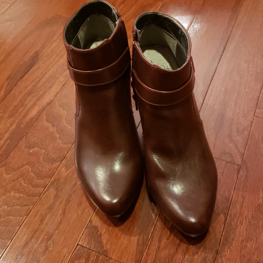 Flex ankle boots